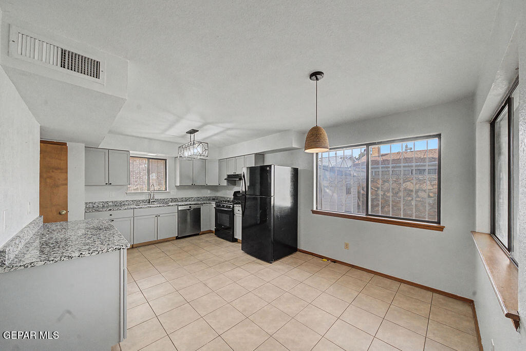4543 CROTON Circle