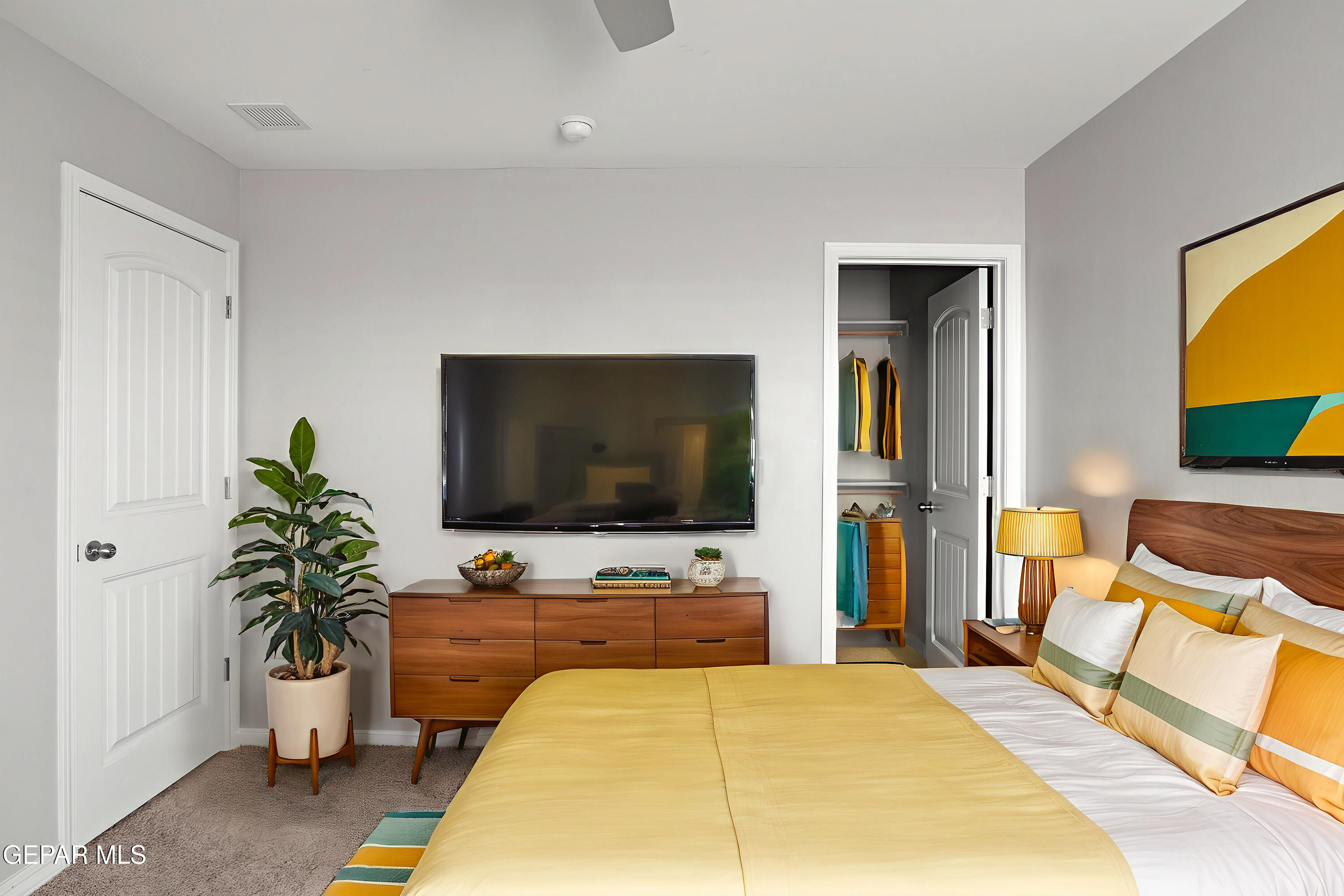 13636 Glen Vista Lane