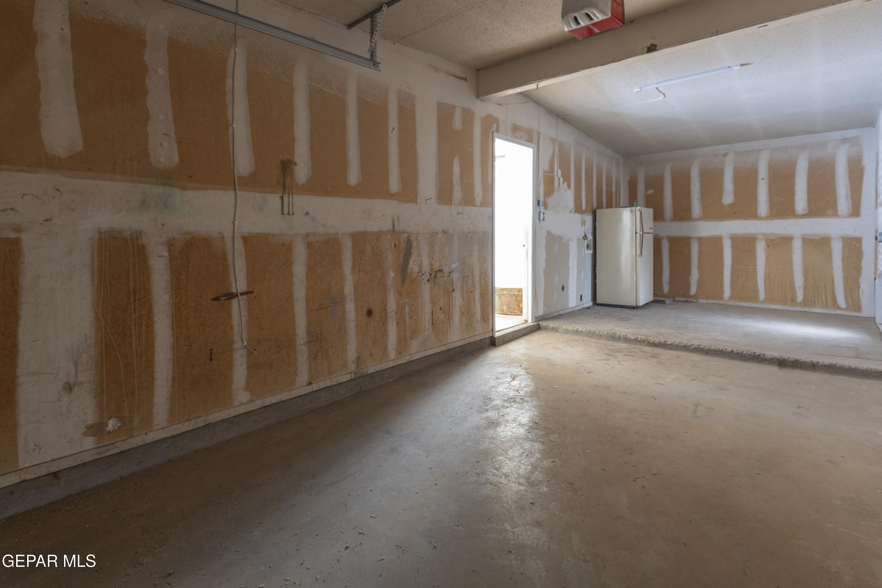 1008 KINGSWREATH Place