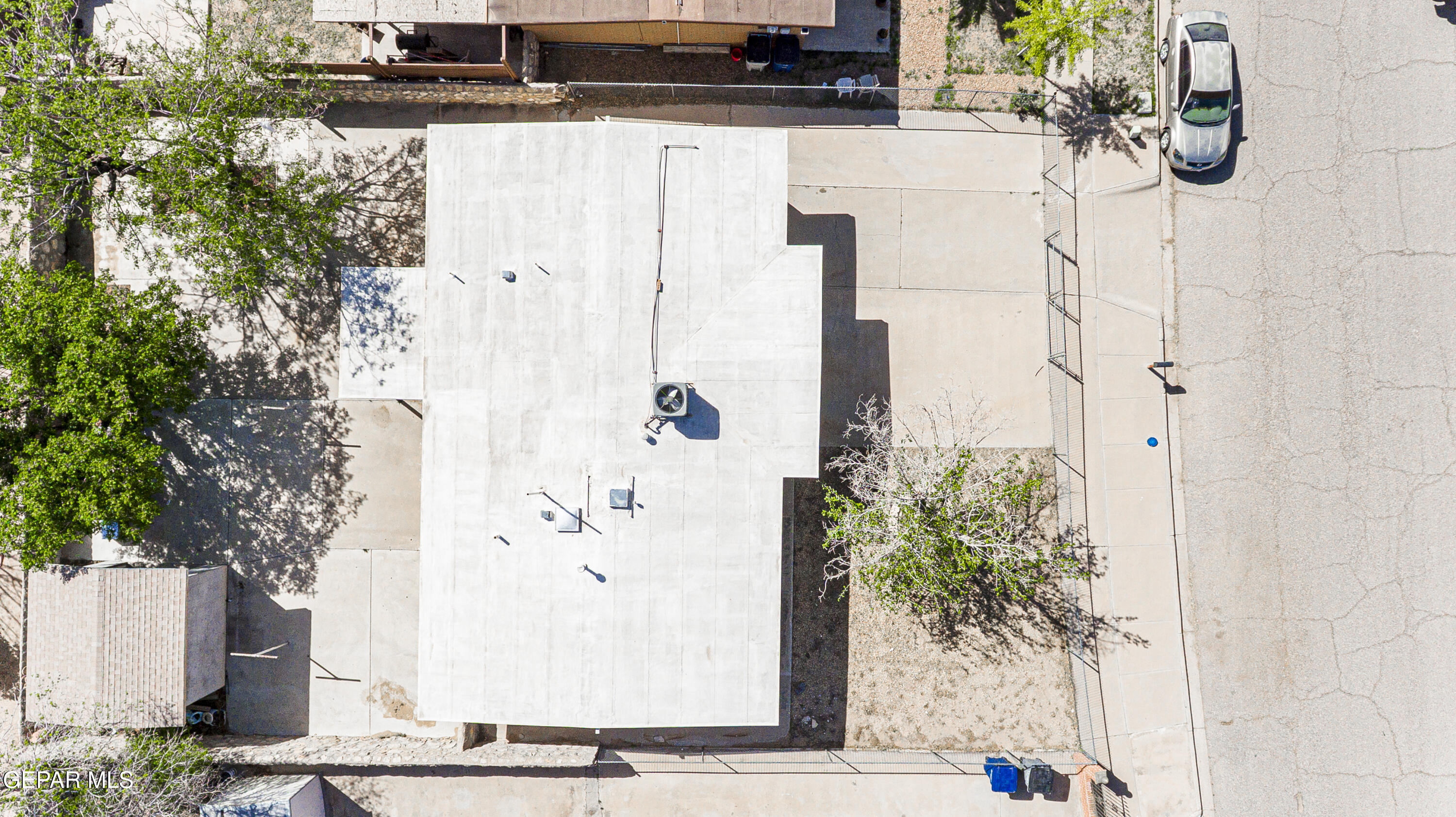 1008 KINGSWREATH Place