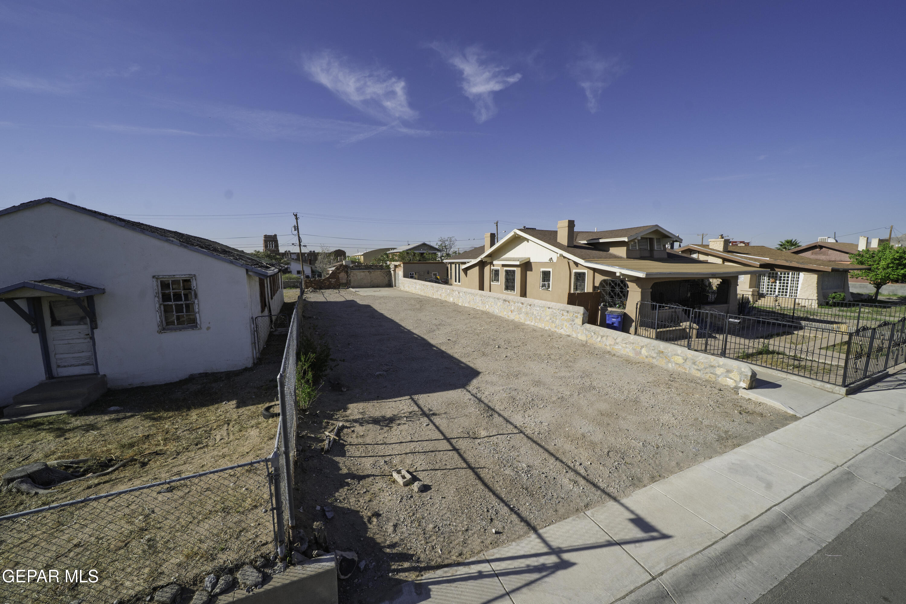 3812 TROWBRIDGE Drive