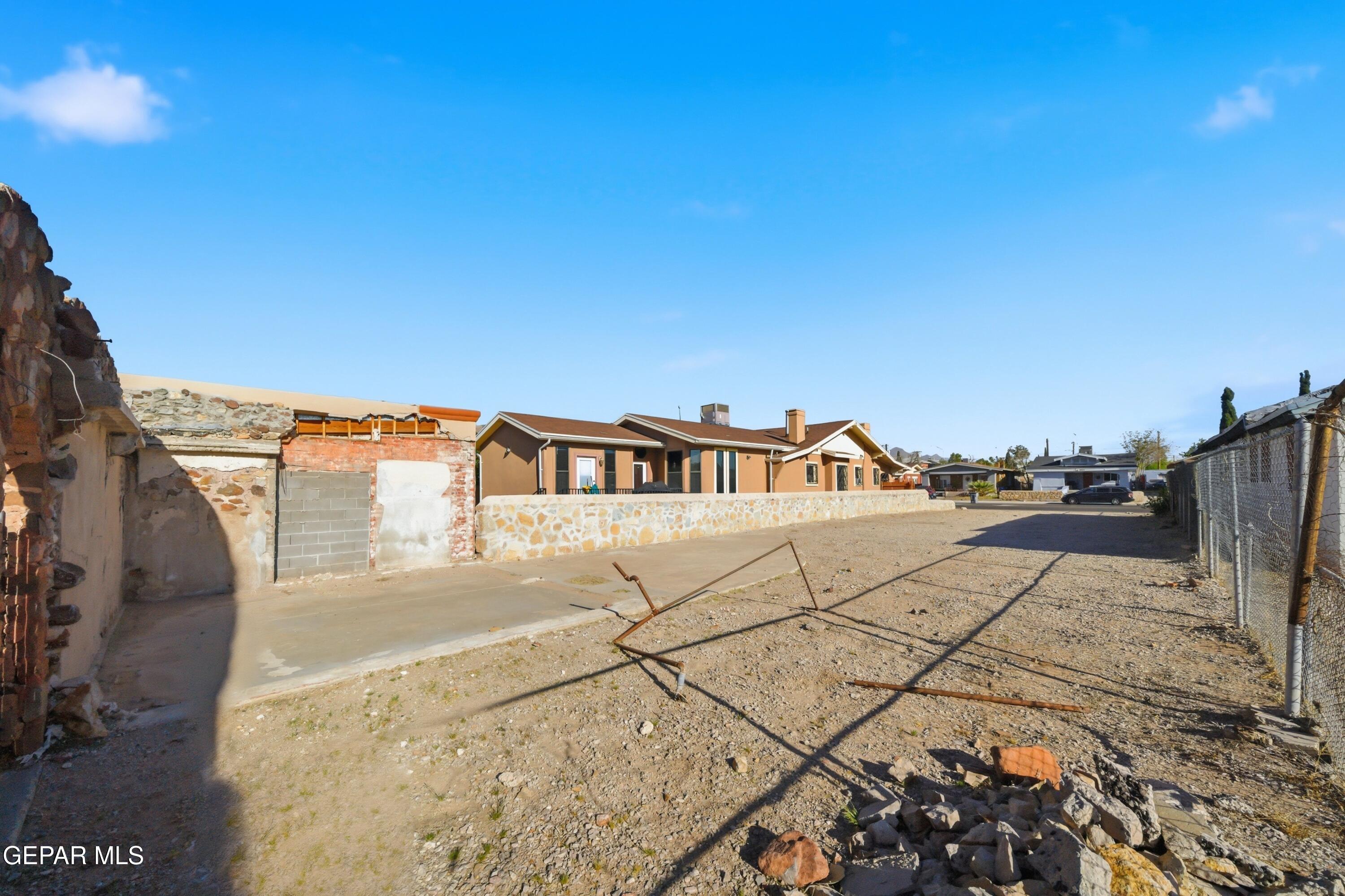 3812 TROWBRIDGE Drive