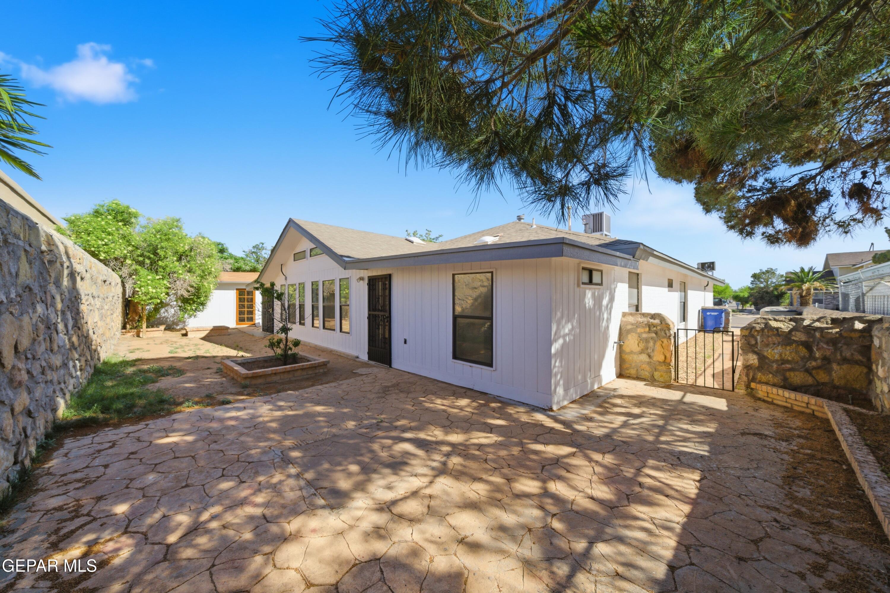 3197 LONESOME DOVE Circle