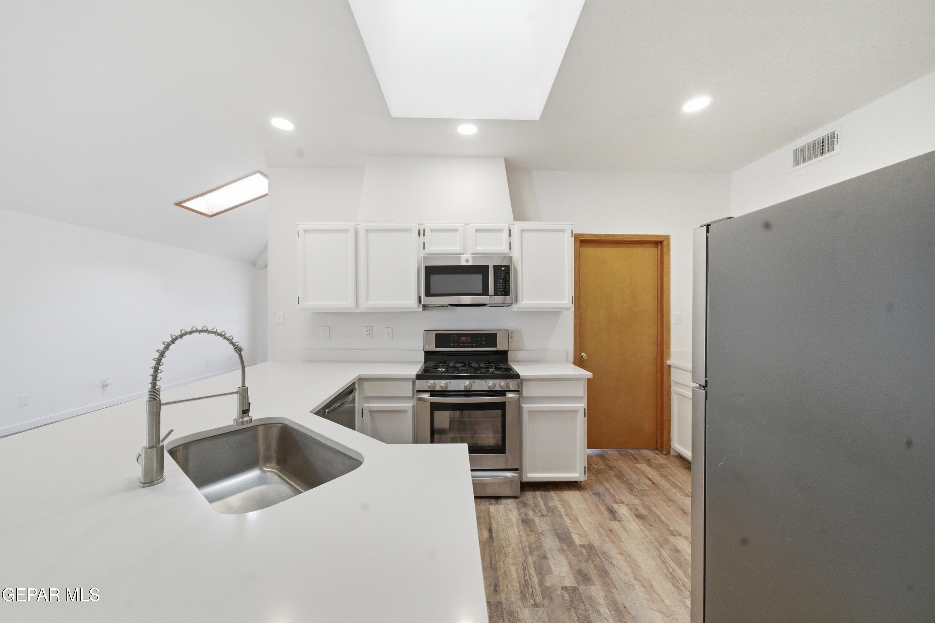 3197 LONESOME DOVE Circle