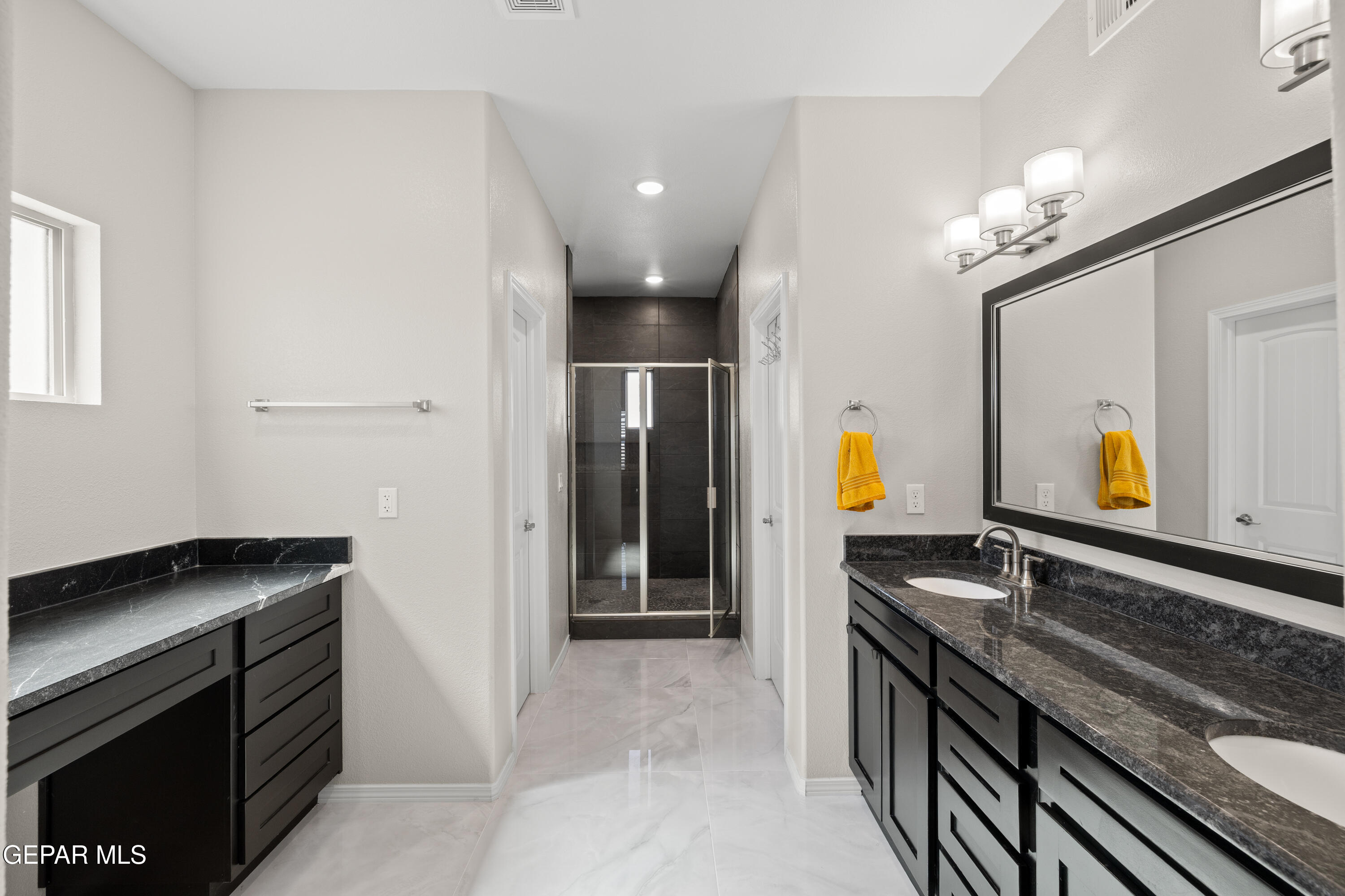 13913 Villa Vista Avenue