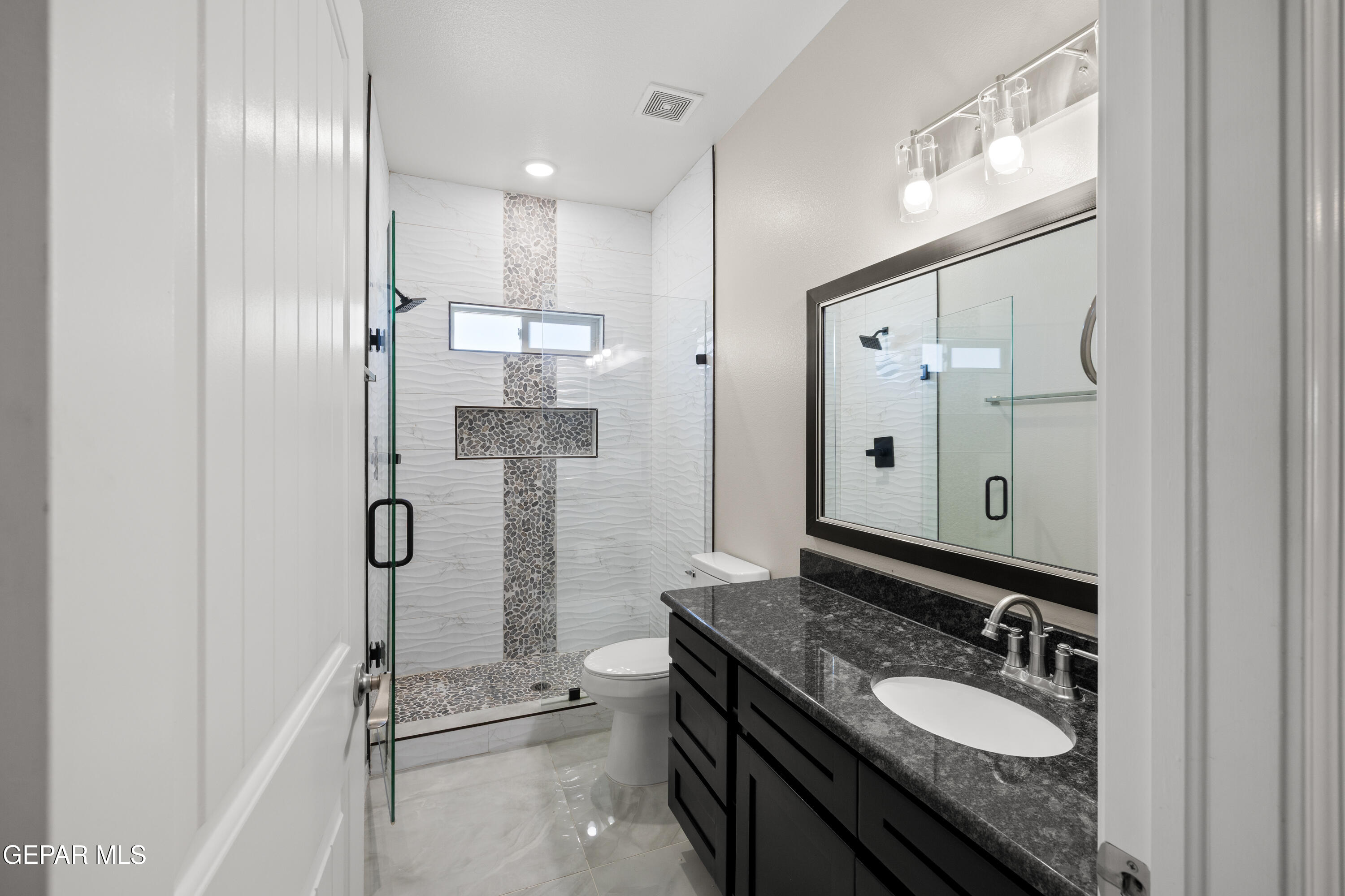 13913 Villa Vista Avenue