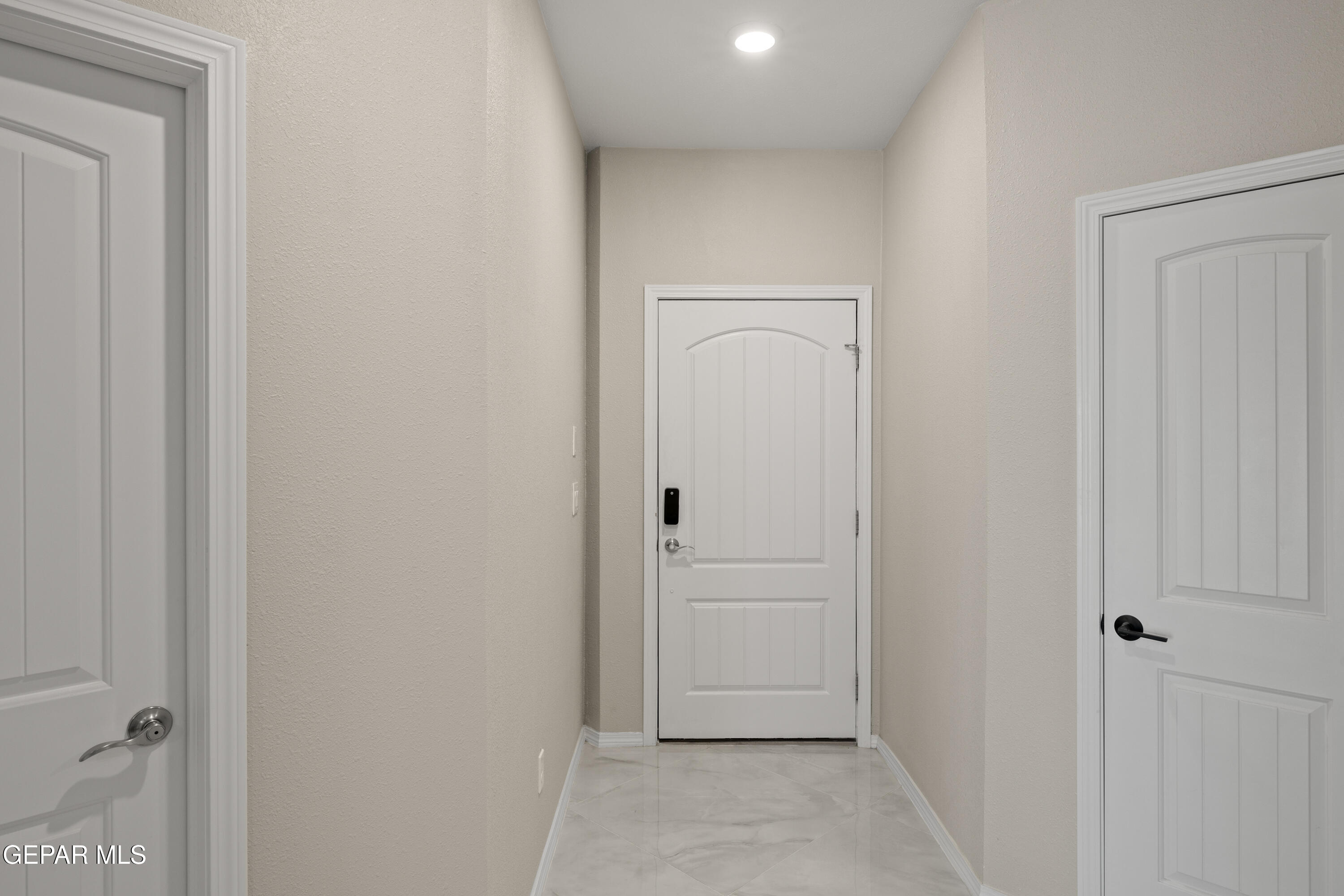 13913 Villa Vista Avenue