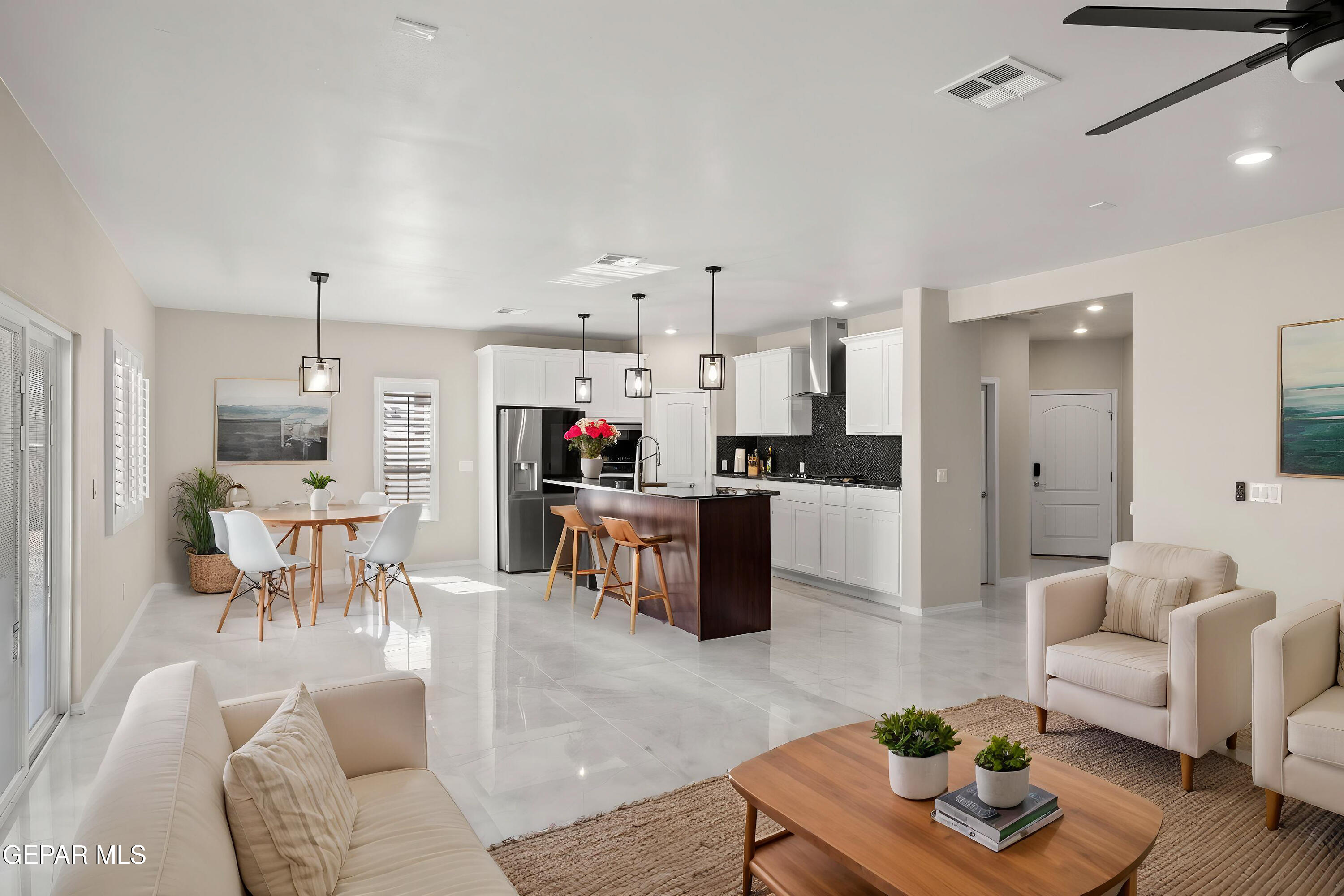 13913 Villa Vista Avenue