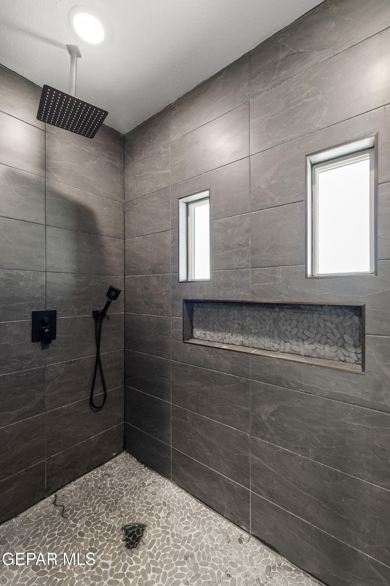 13913 Villa Vista Avenue