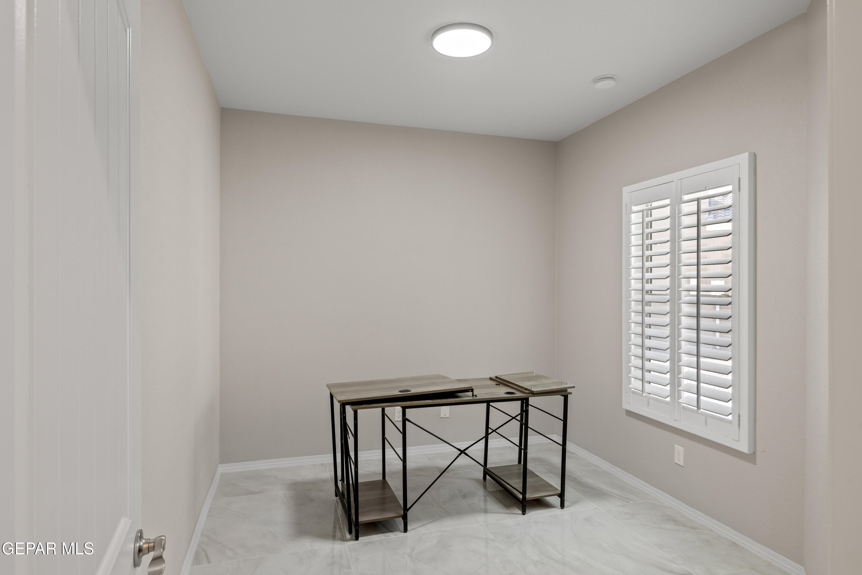 13913 Villa Vista Avenue