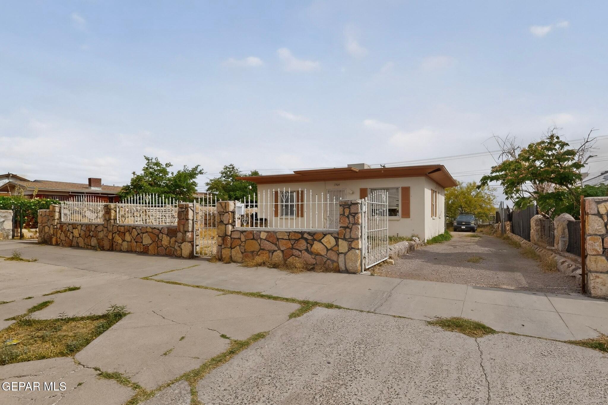 3304 HAMILTON Avenue