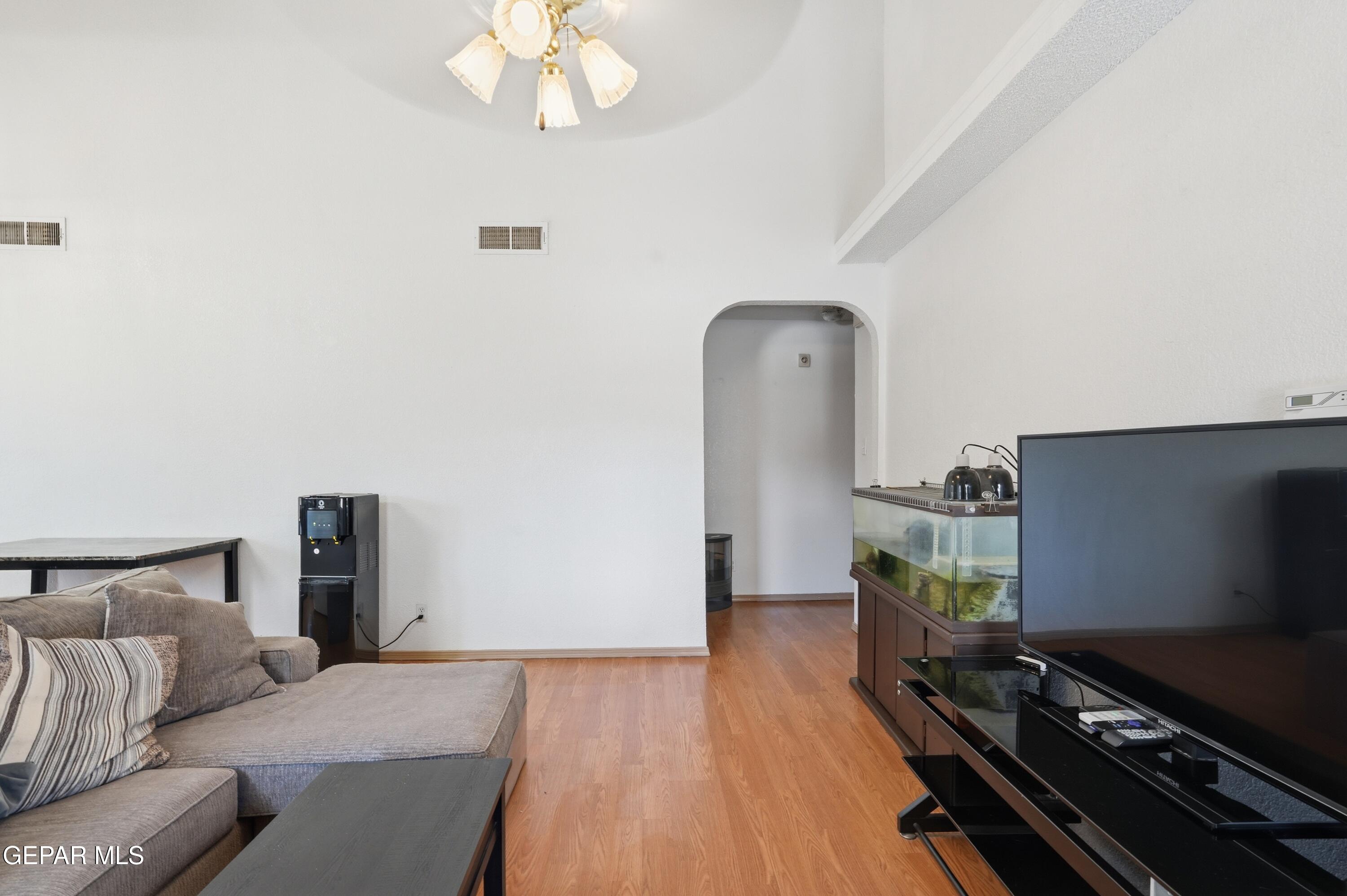 12224 PEDRO FIGARI Avenue