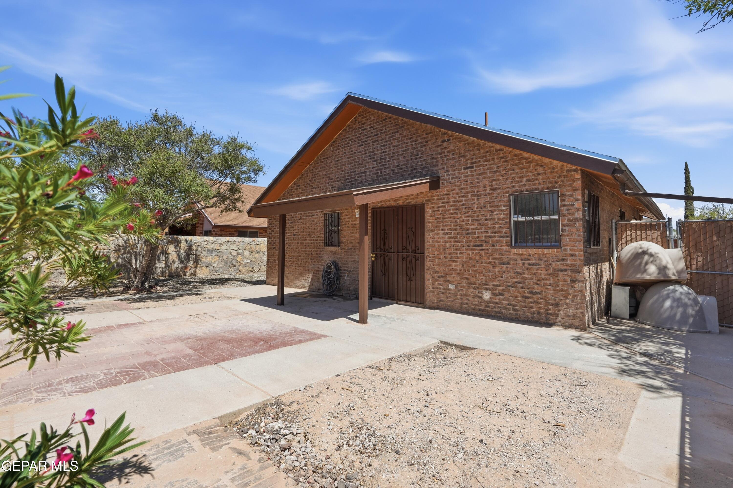 12224 PEDRO FIGARI Avenue