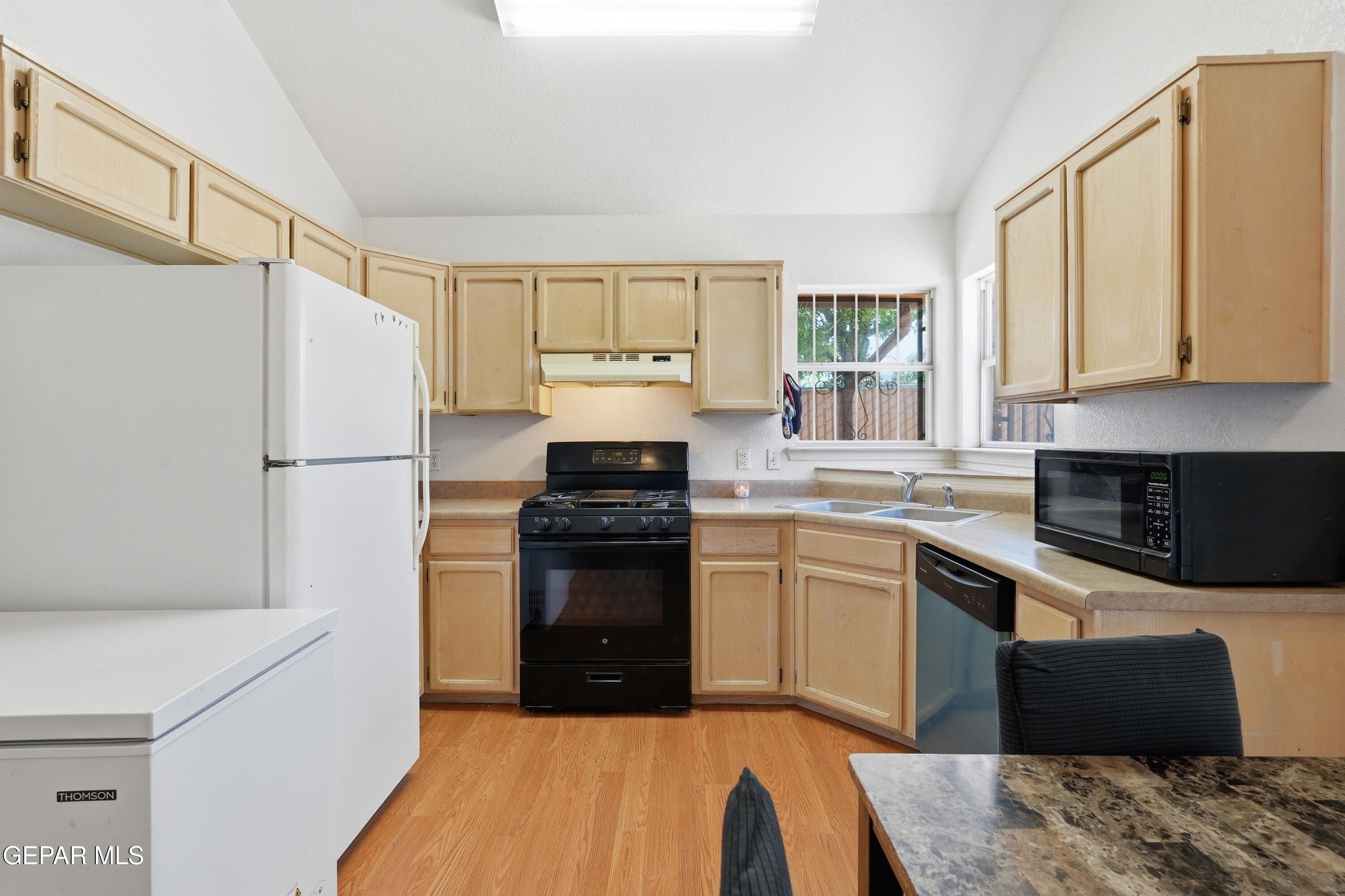 12224 PEDRO FIGARI Avenue