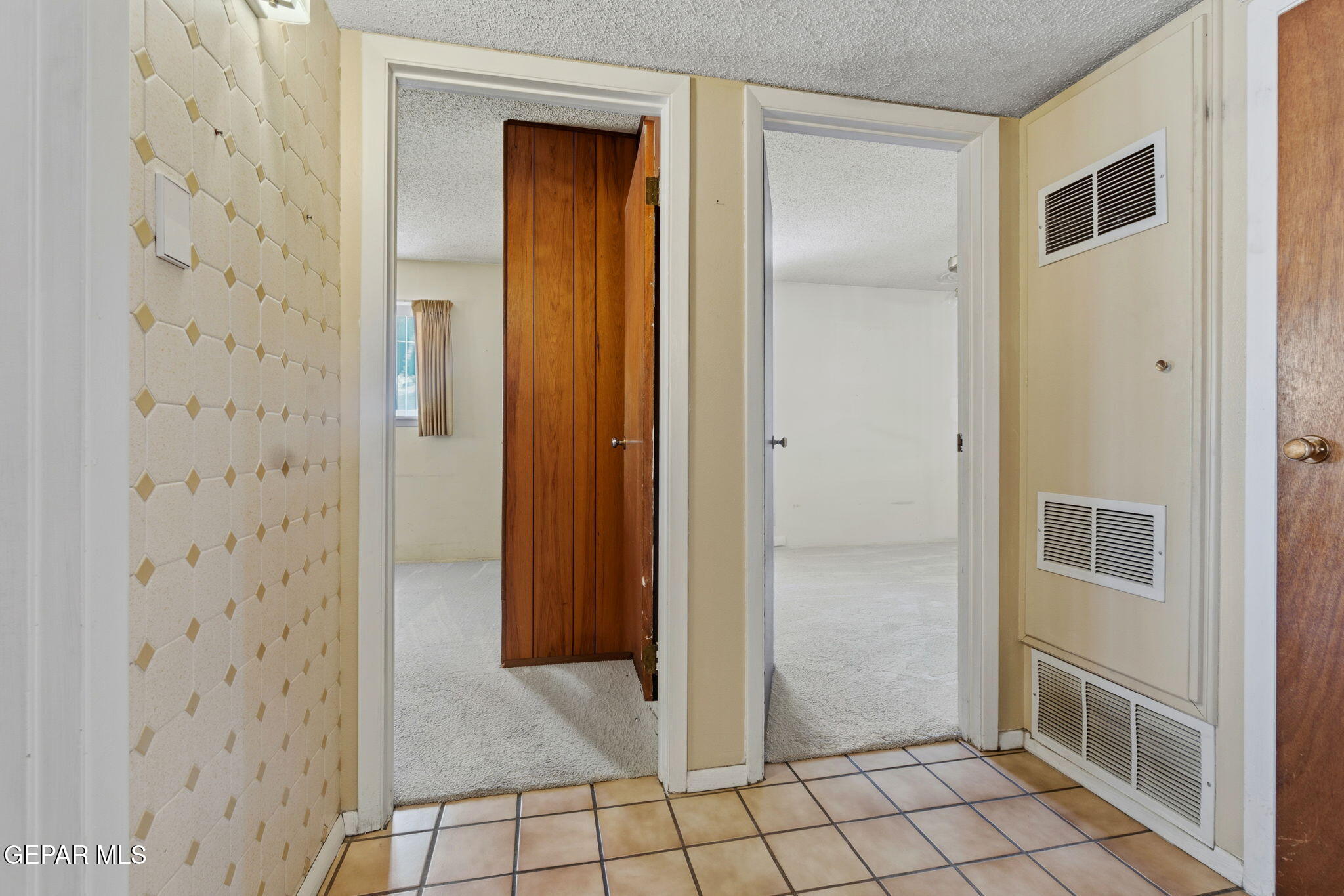 10125 CHEZELLE Drive