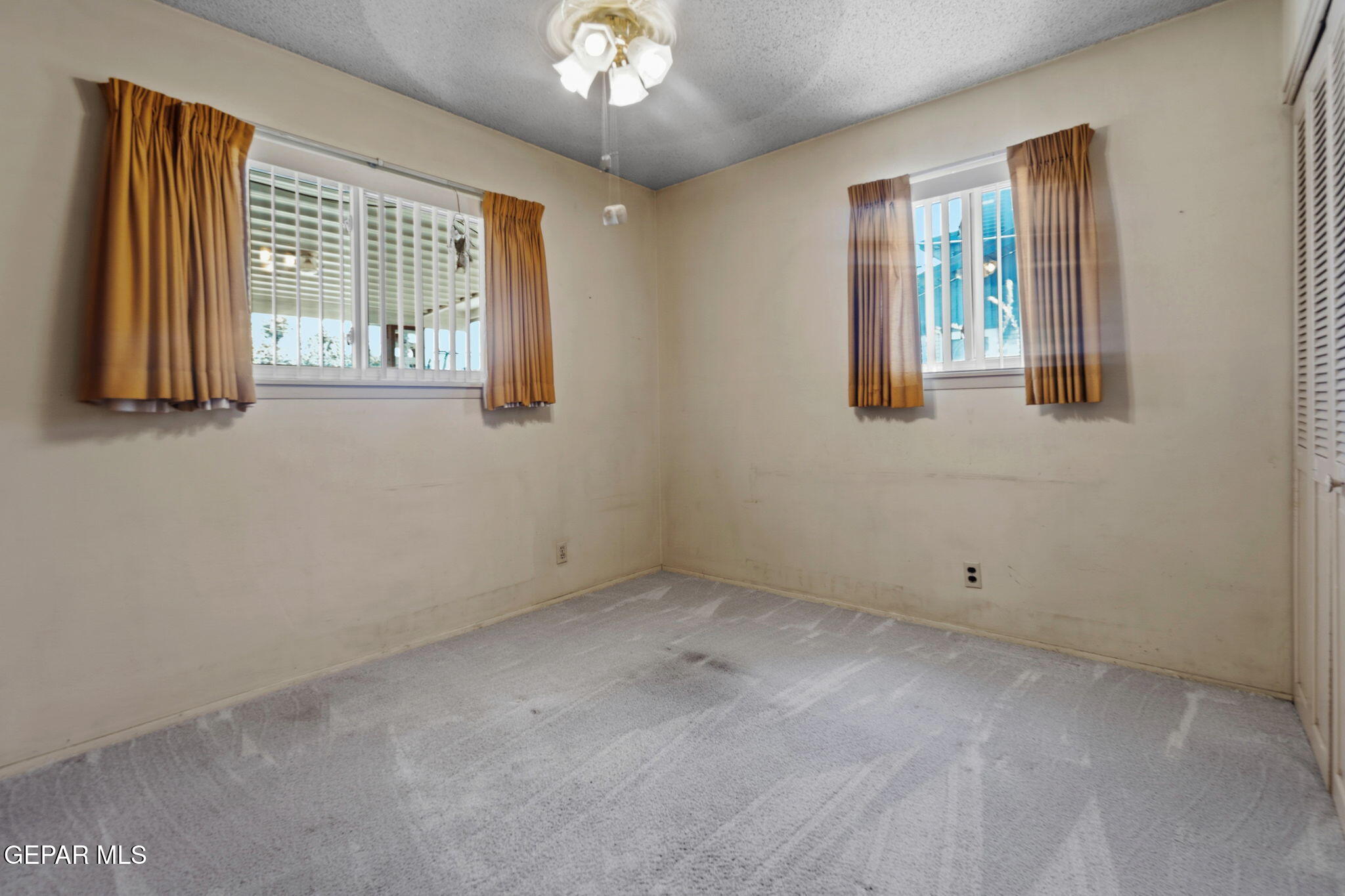 10125 CHEZELLE Drive