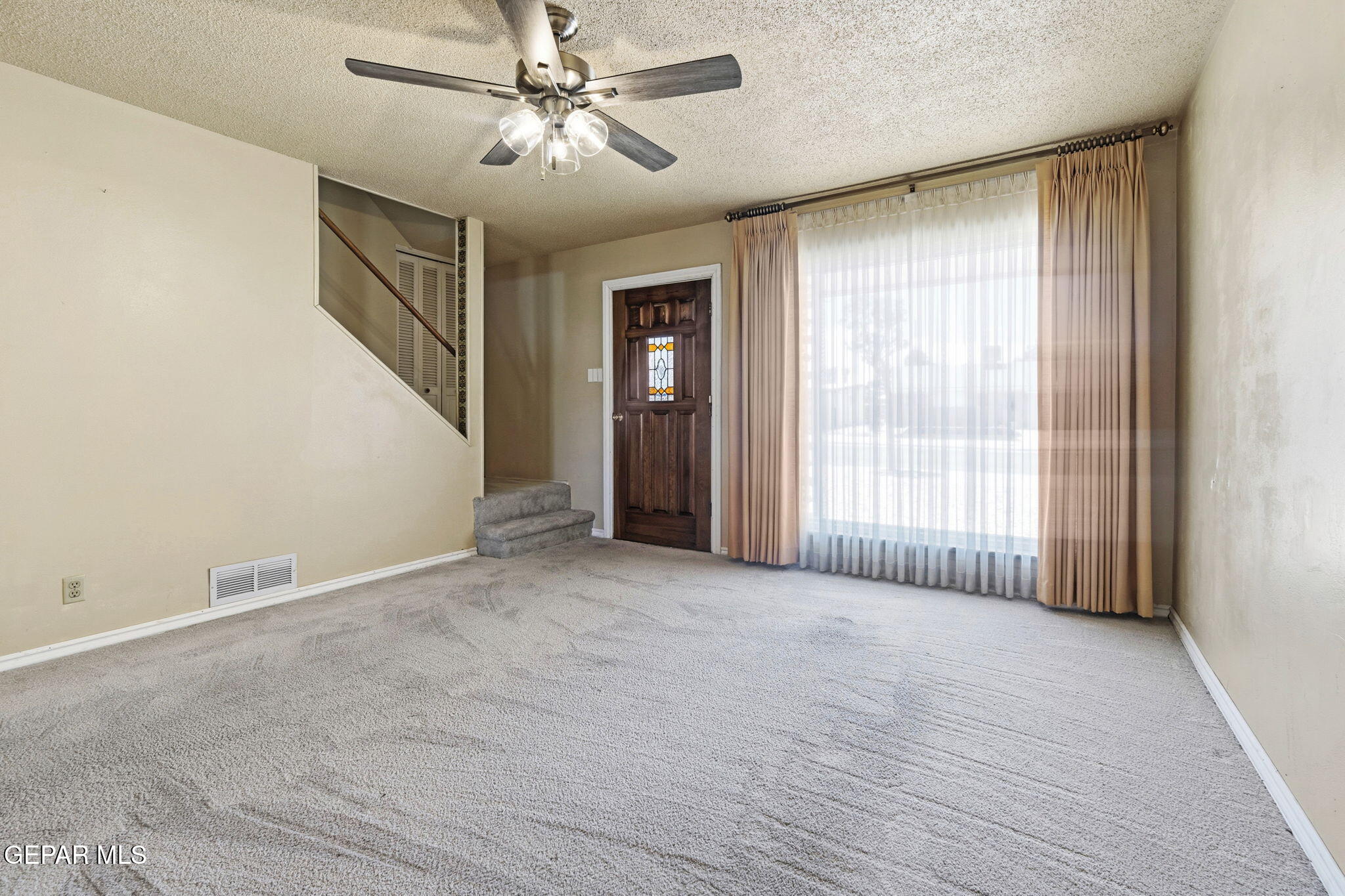 10125 CHEZELLE Drive