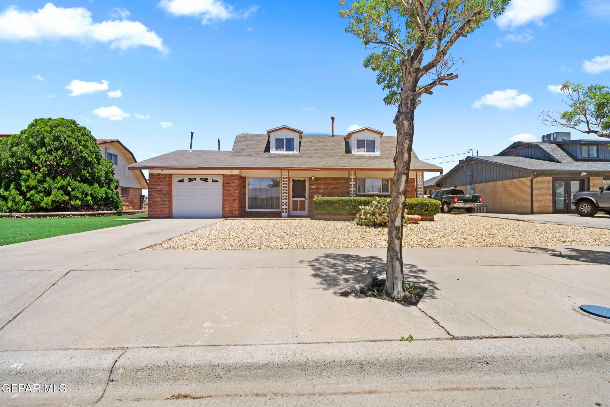 10125 CHEZELLE Drive