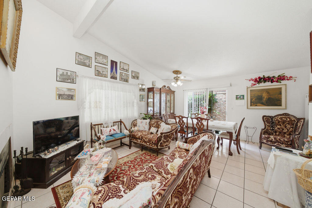 2701 RED SAILS Drive AD