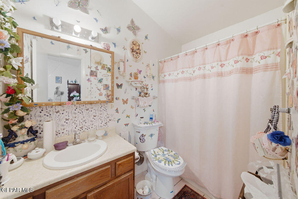 2701 RED SAILS Drive AD