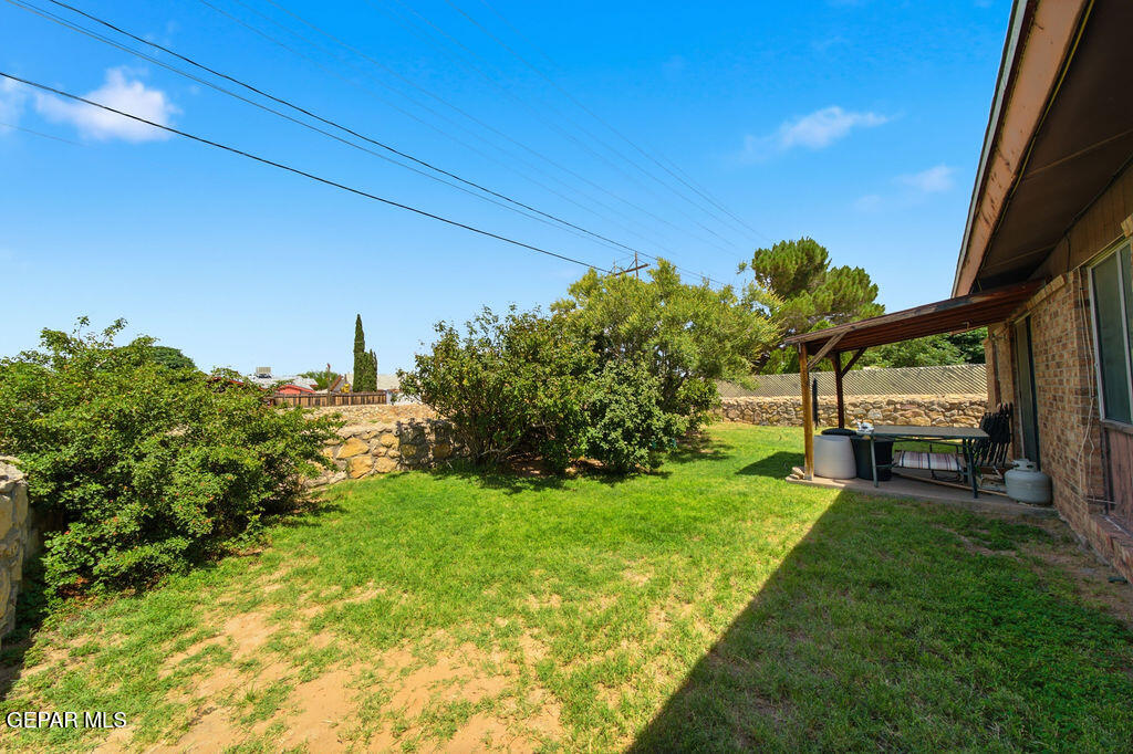 2701 RED SAILS Drive AD