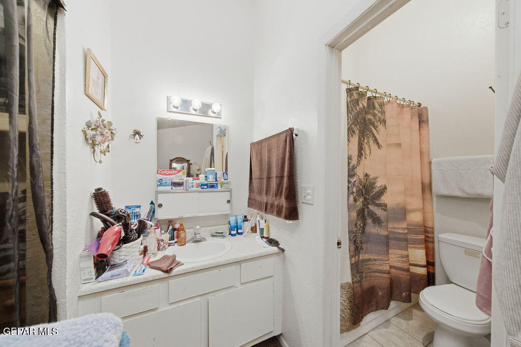 2701 RED SAILS Drive AD