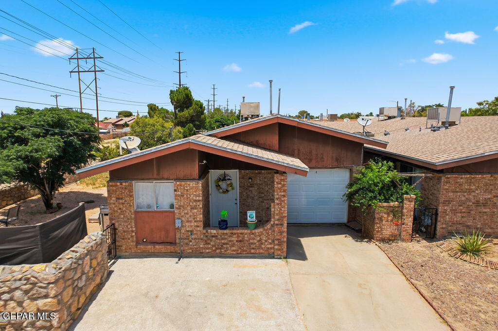 2701 RED SAILS Drive AD