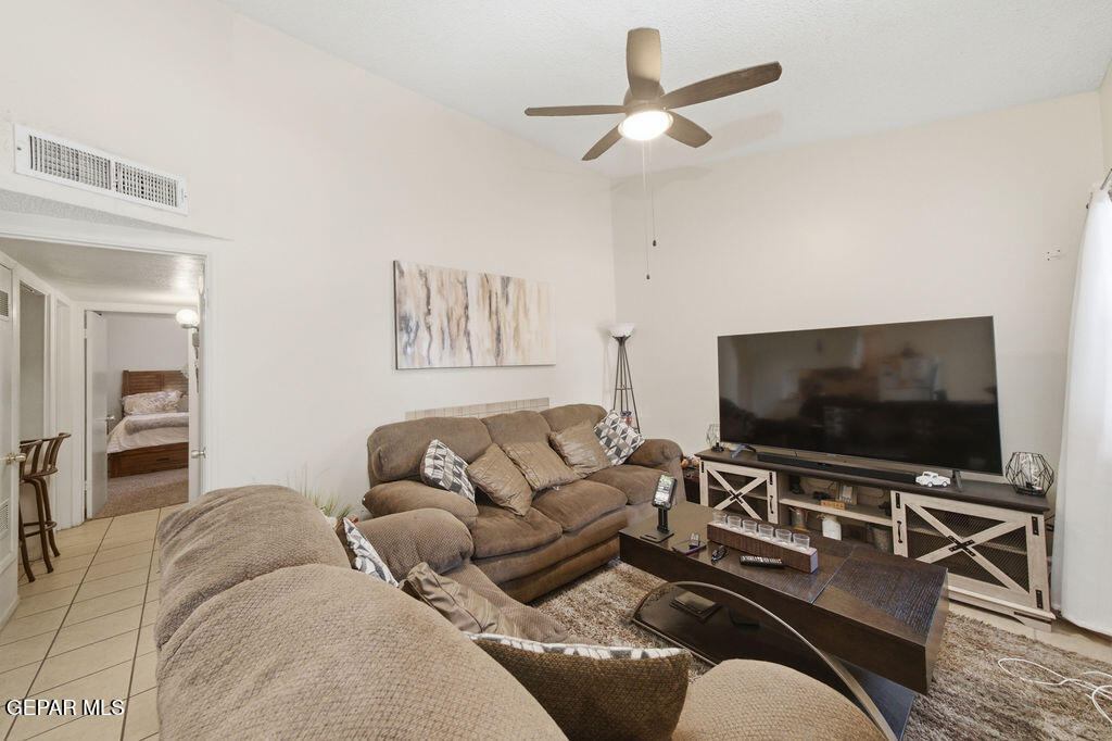 2701 RED SAILS Drive AD