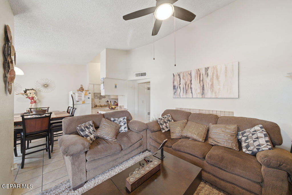 2701 RED SAILS Drive AD
