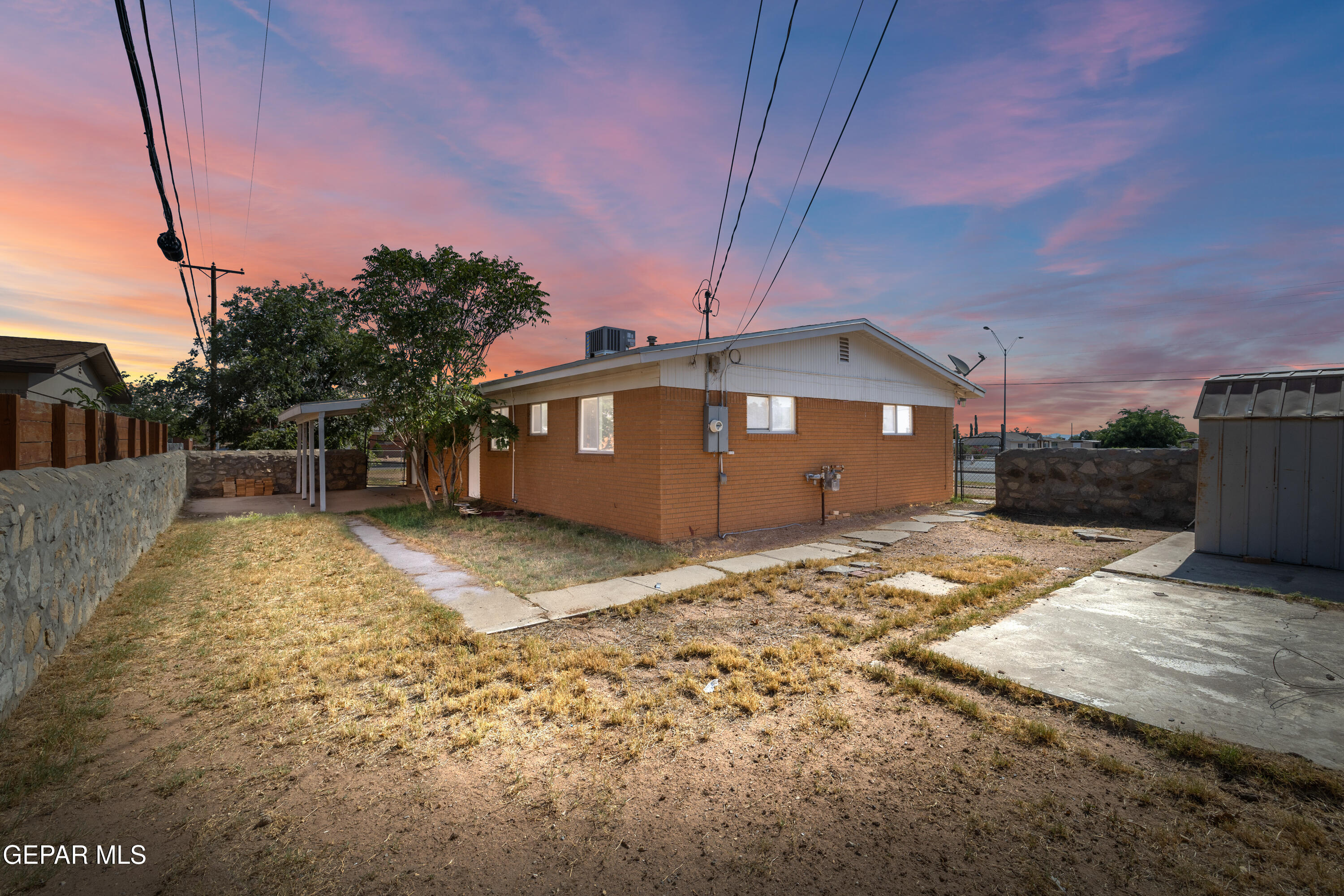 10329 MCCOMBS Street