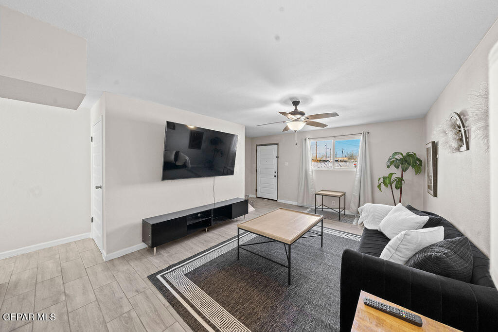 7441 Alameda Avenue 11