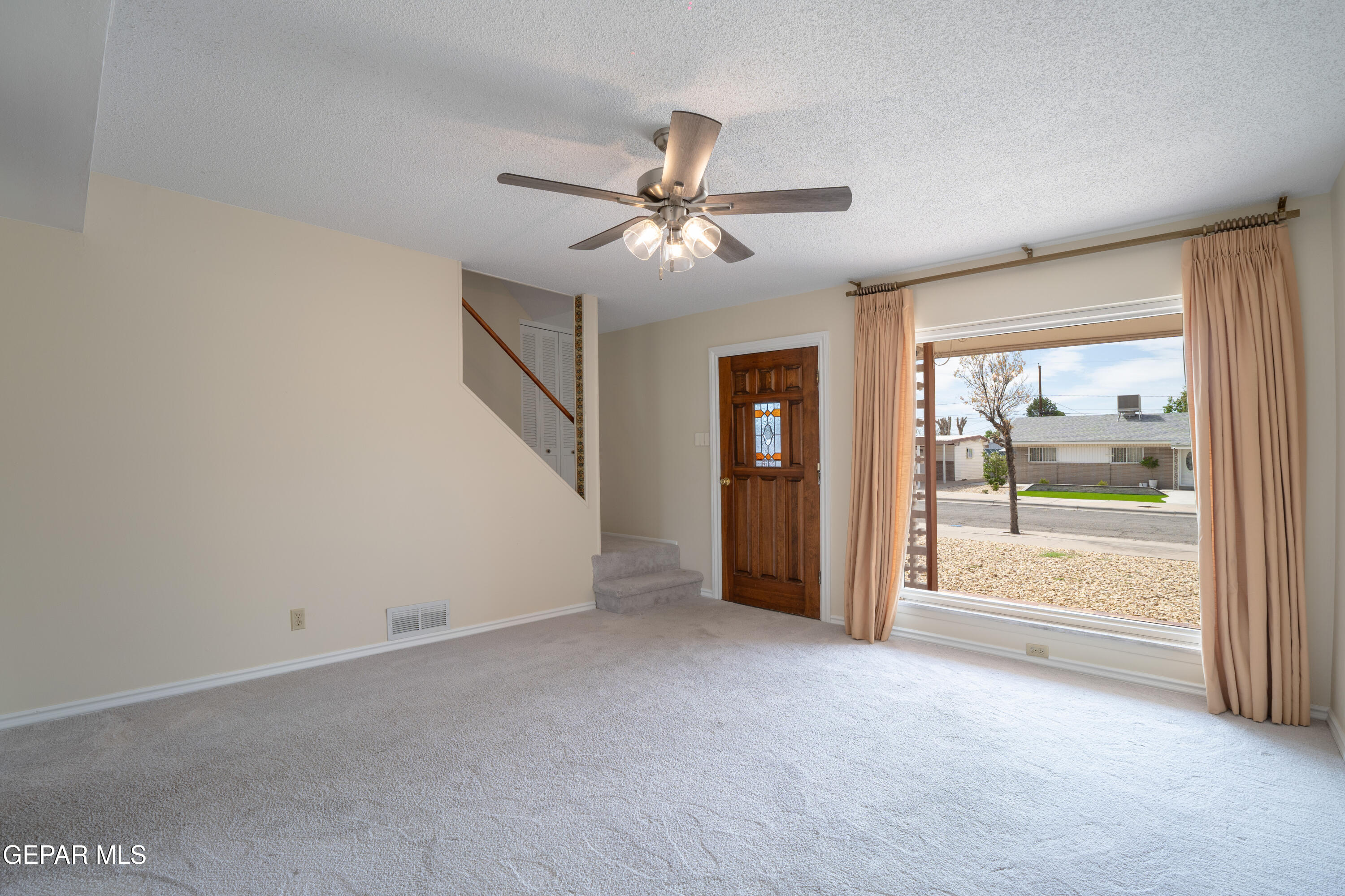 10125 CHEZELLE Drive