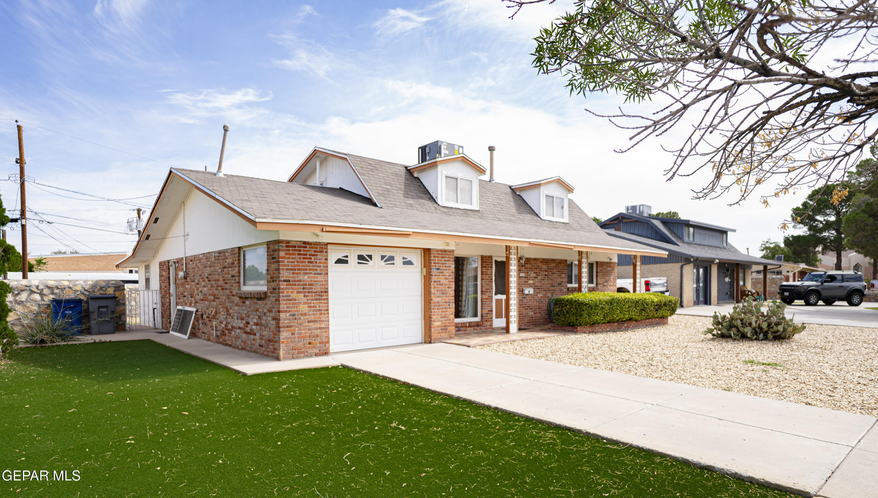 10125 CHEZELLE Drive