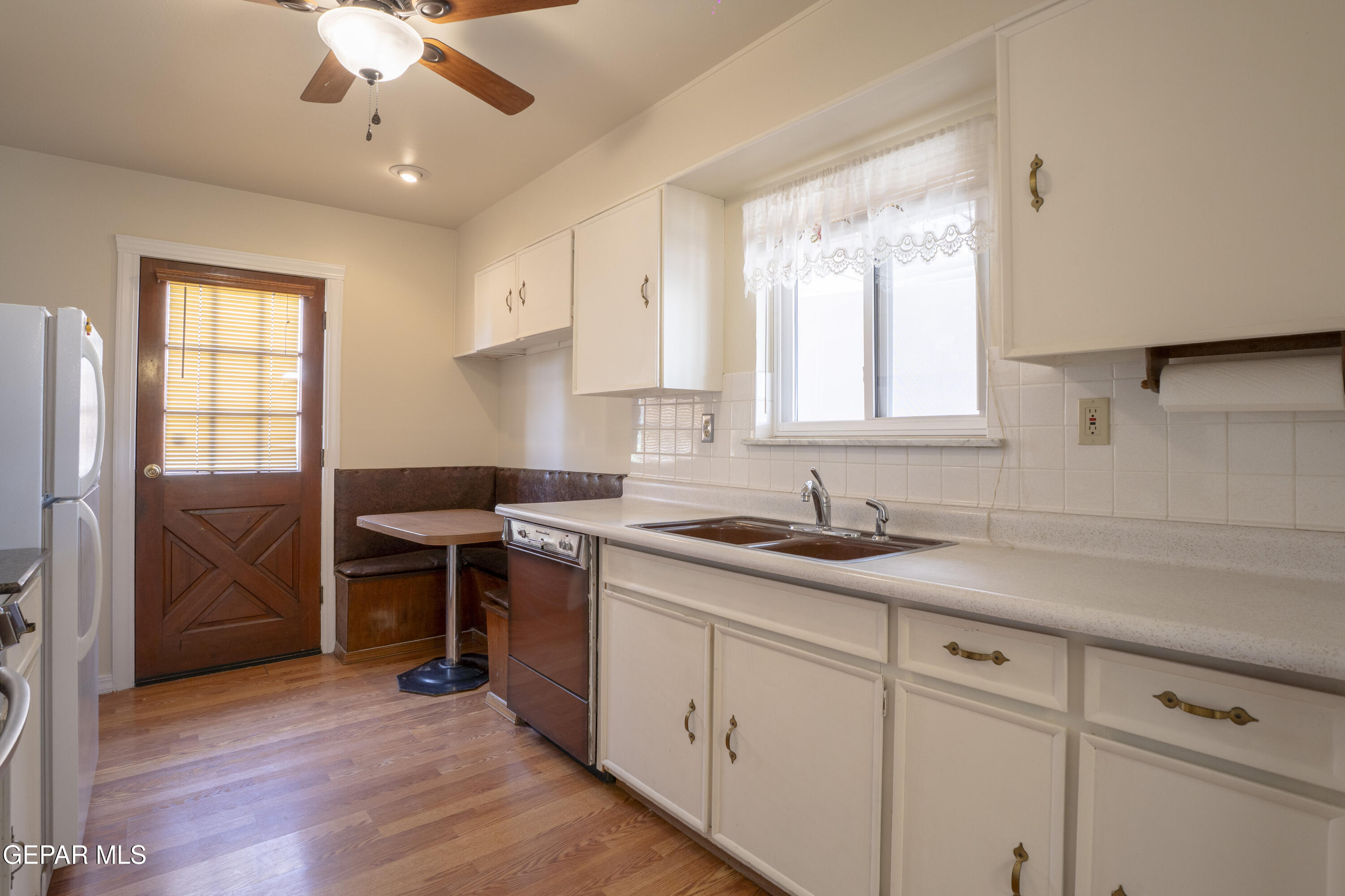 10125 CHEZELLE Drive