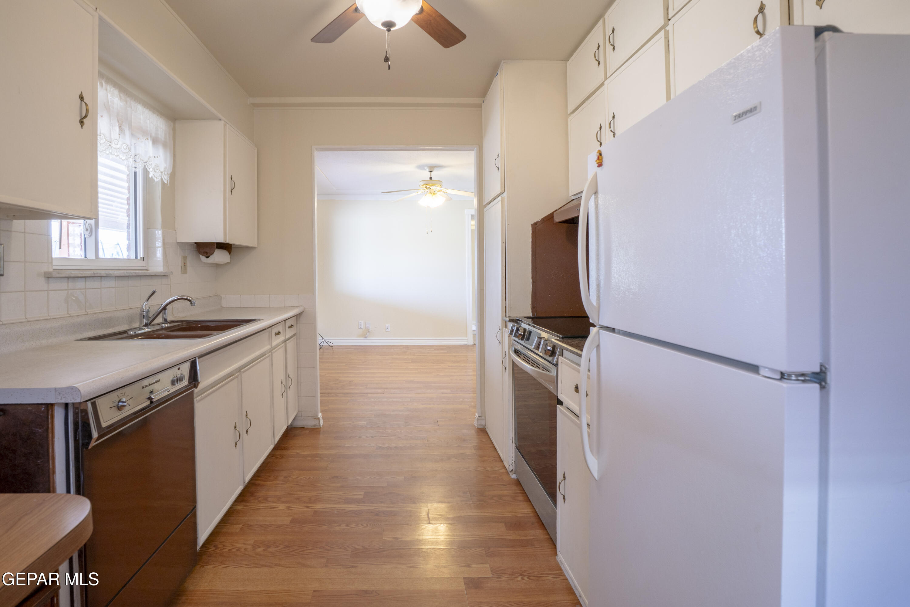 10125 CHEZELLE Drive