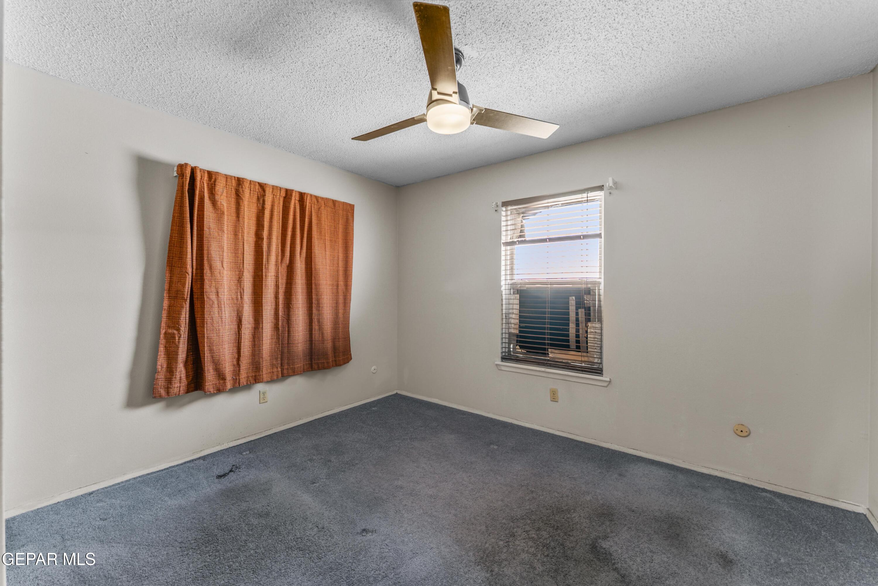 4749 TUMBLEWEED Avenue