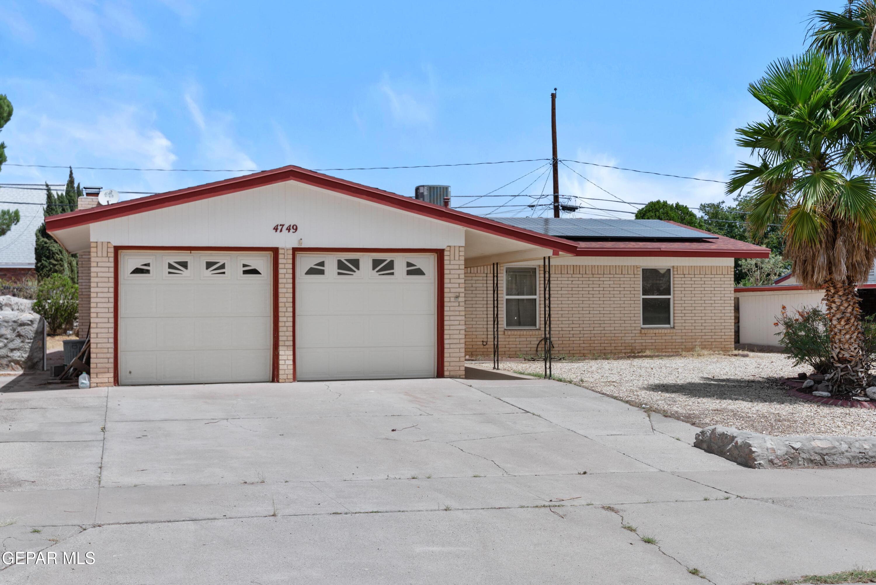 4749 TUMBLEWEED Avenue