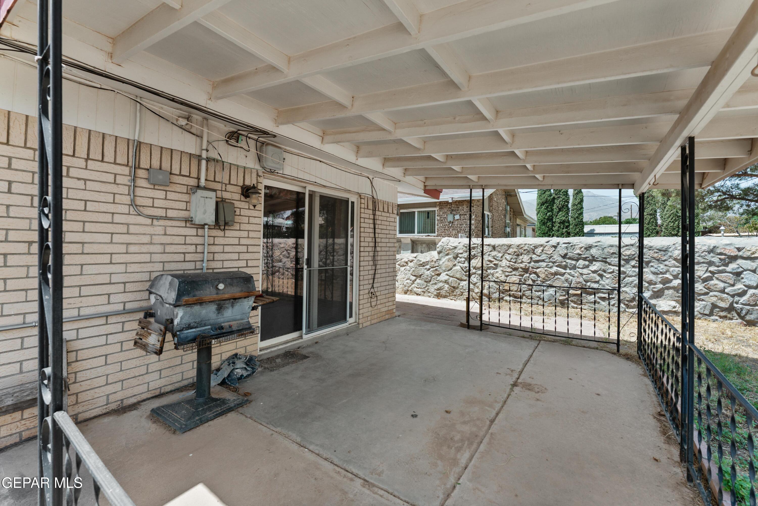 4749 TUMBLEWEED Avenue