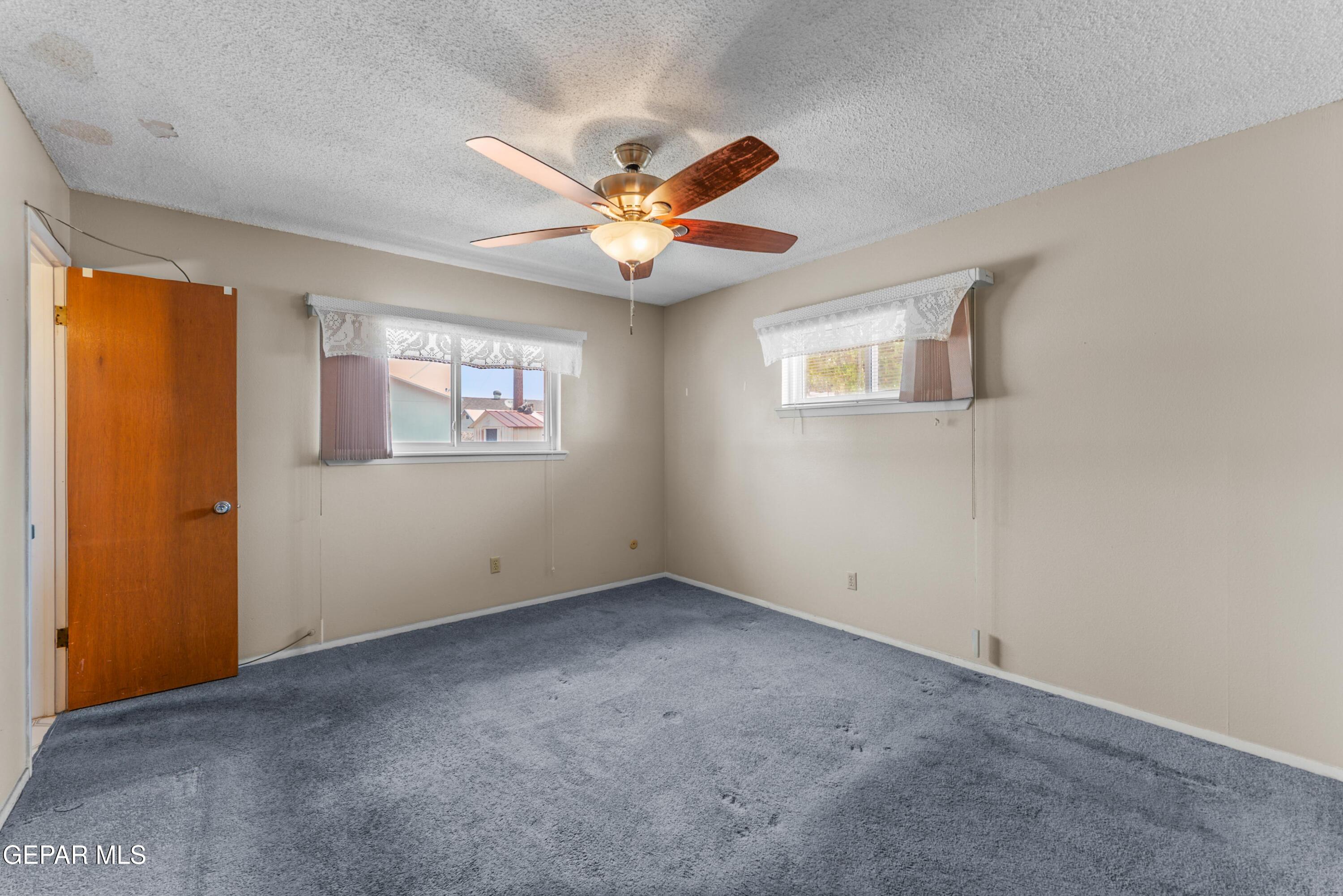 4749 TUMBLEWEED Avenue