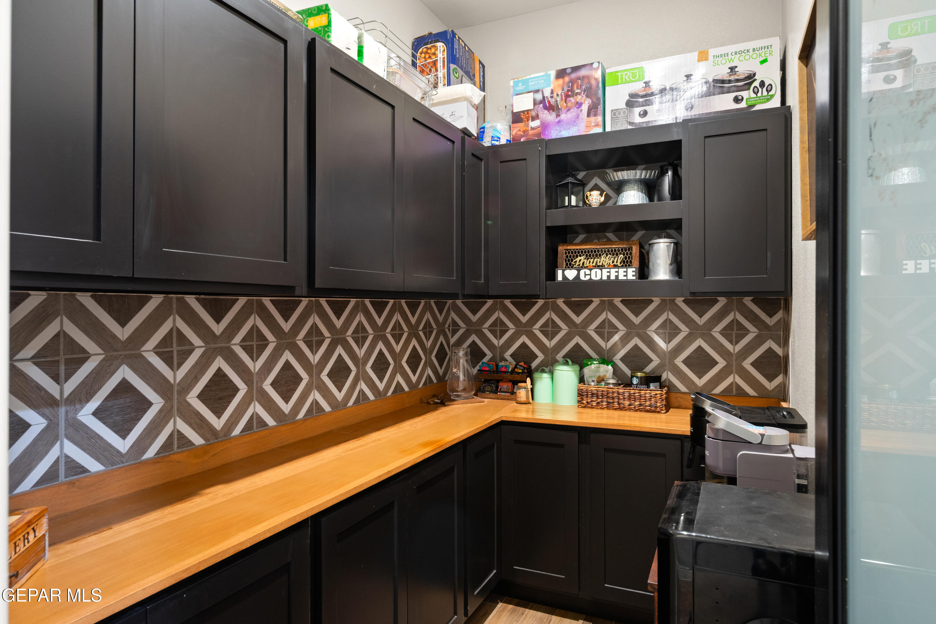 12261 CLIFTON HILL Road