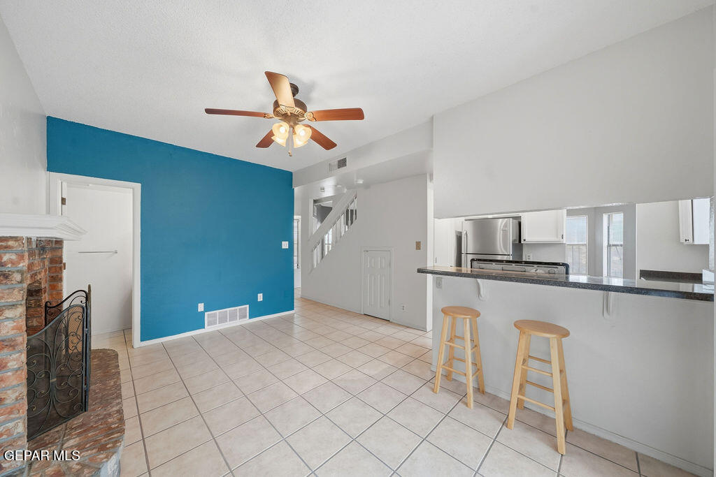 848 CLOUDBURST Drive