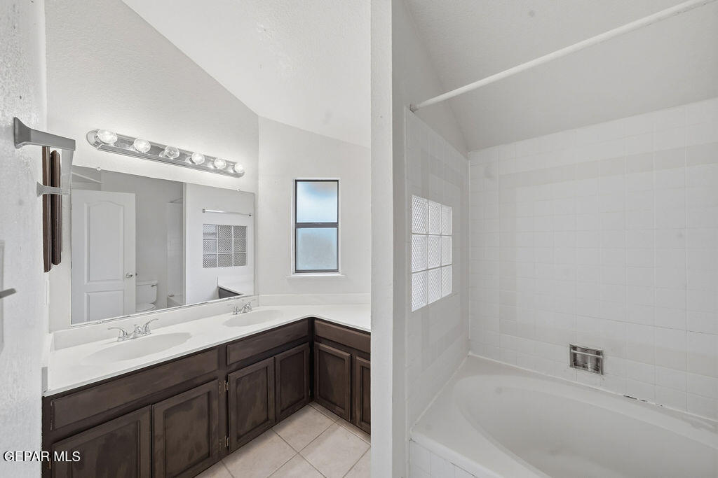 848 CLOUDBURST Drive