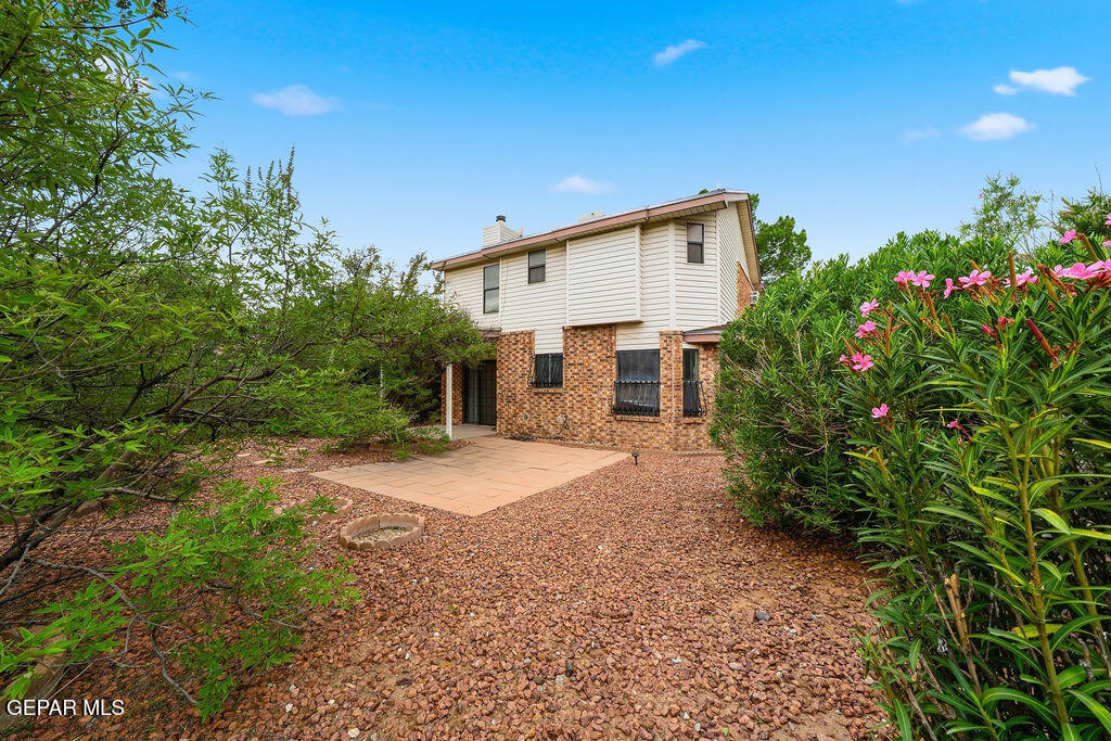 848 CLOUDBURST Drive