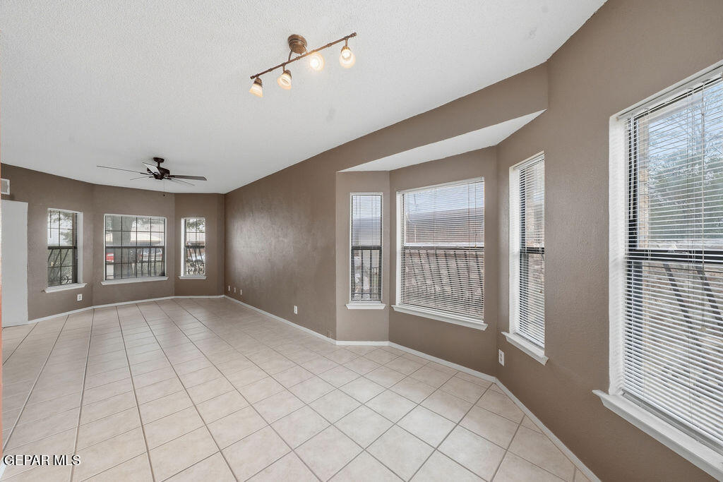 848 CLOUDBURST Drive