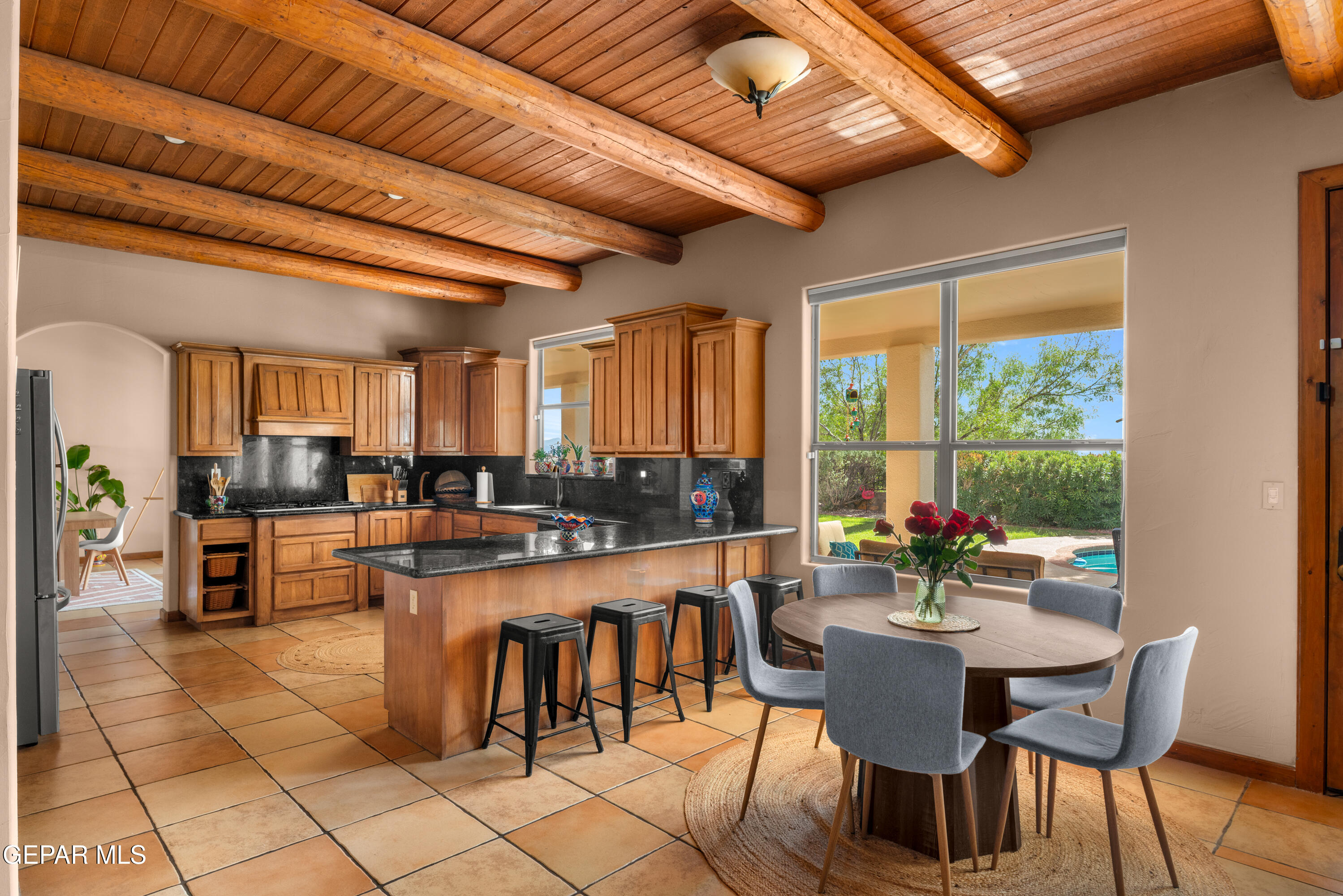 1142 CALLE PARQUE Drive