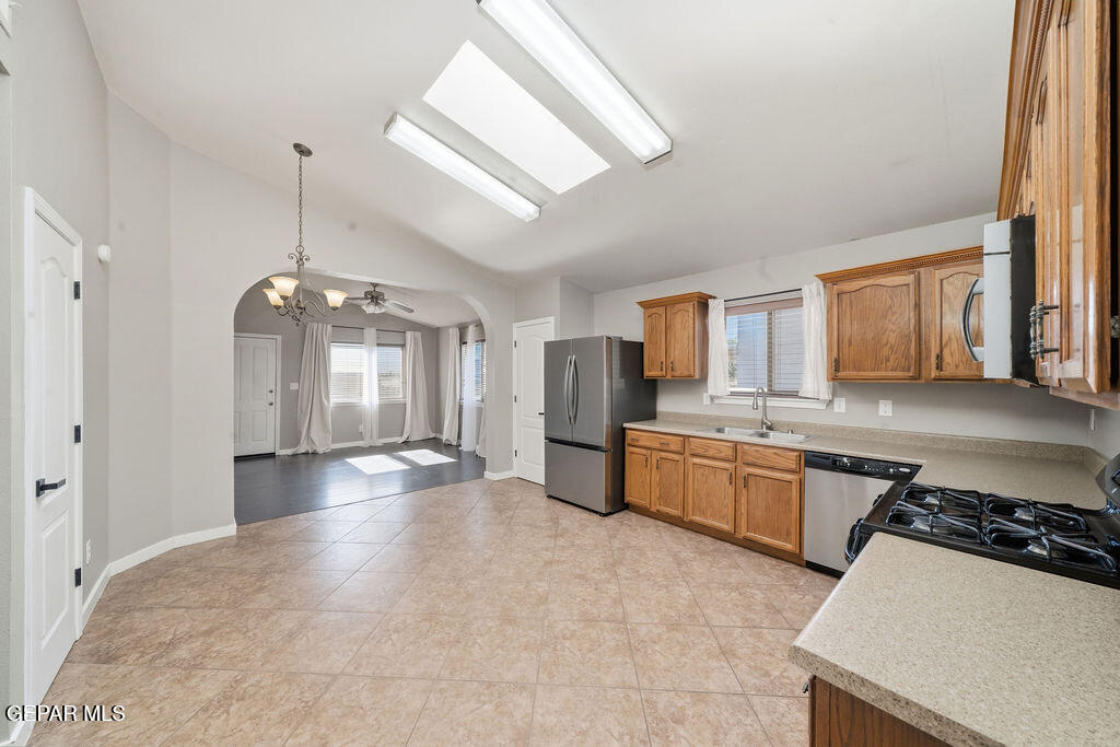 3976 TIERRA VENADO Drive