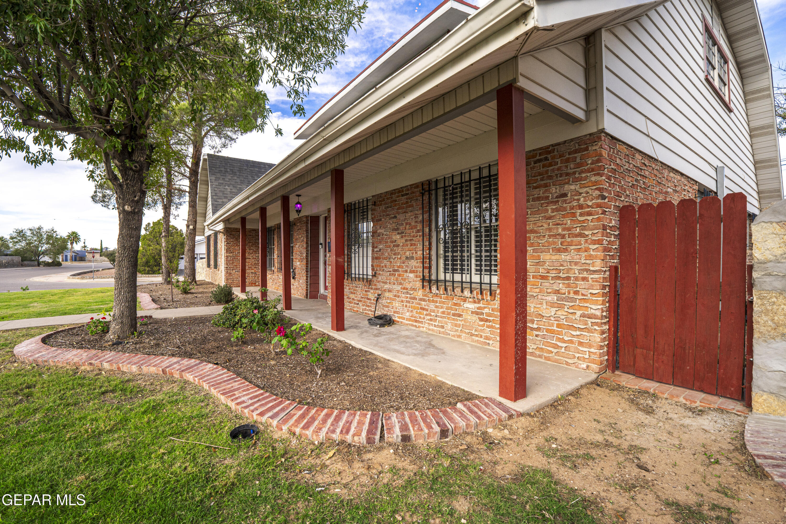 9941 Debbie Drive