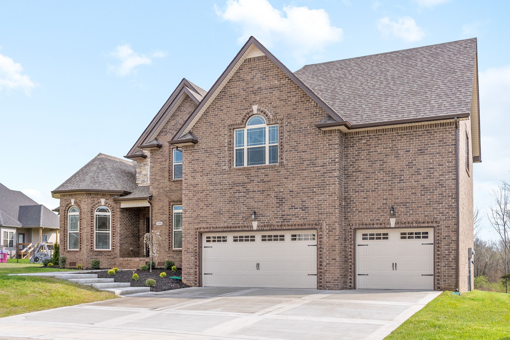506 Cresthaven Ln