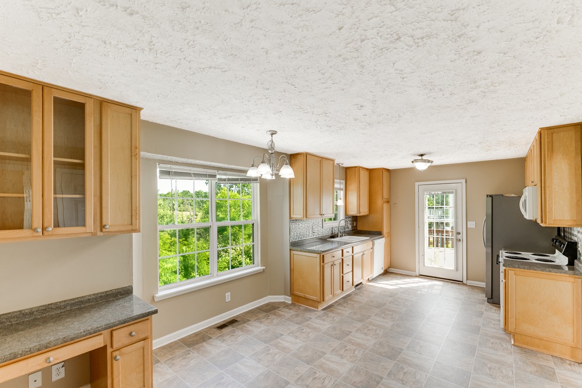 357 Brook Mead Dr