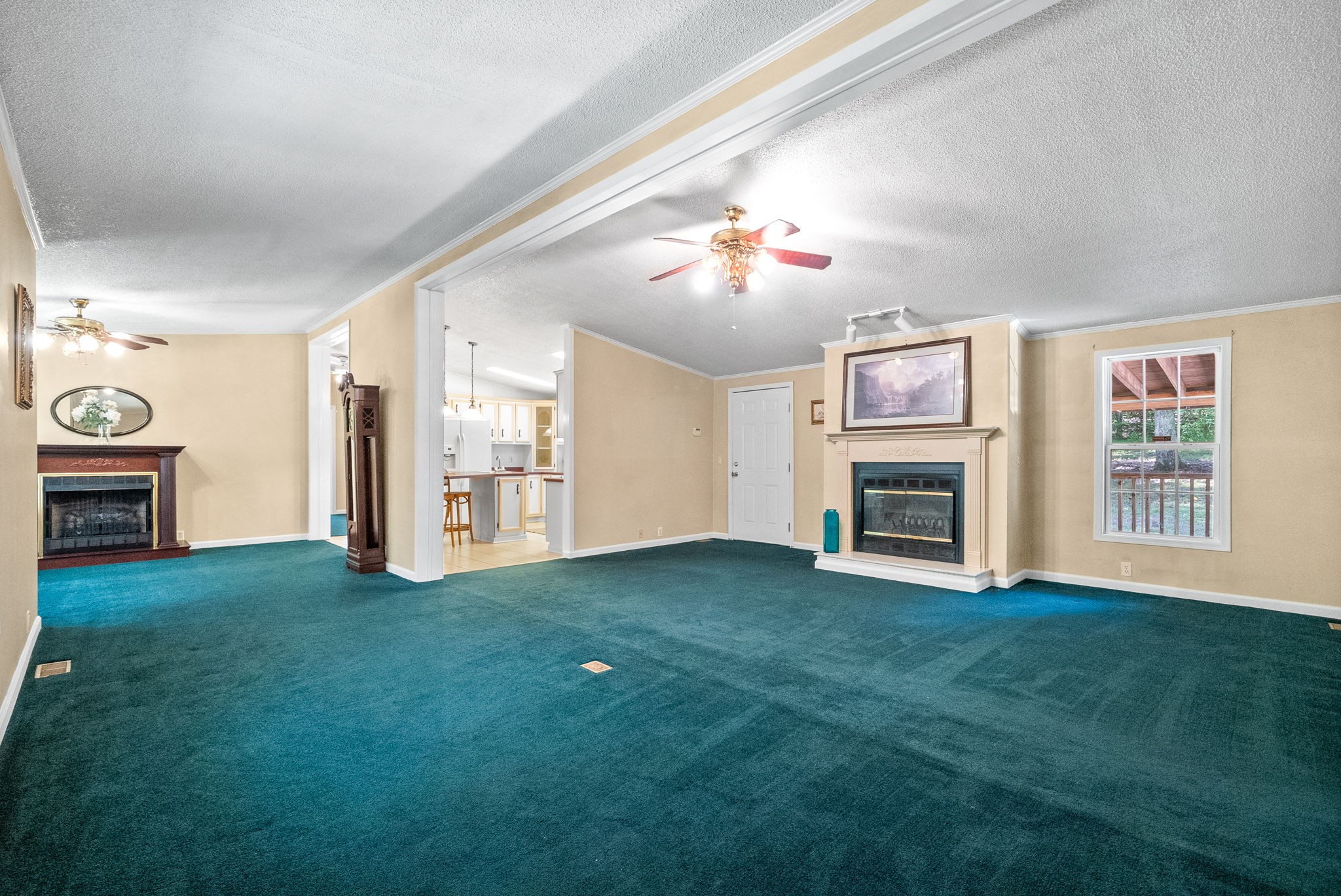 9042 Taylor Cemetery Rd